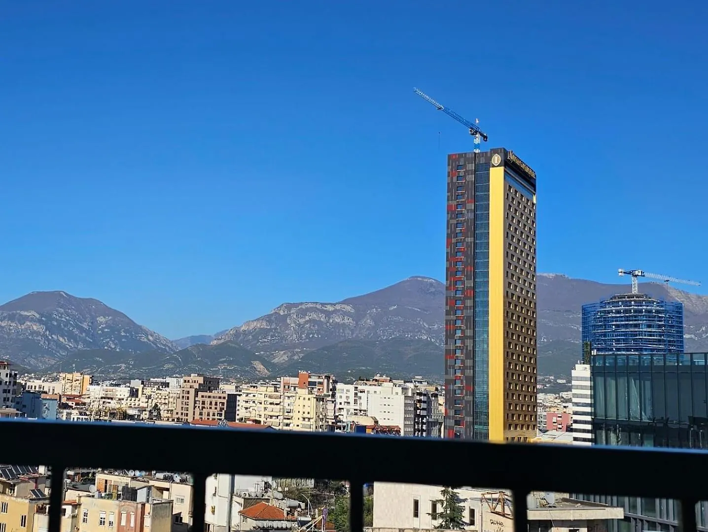 Sky Apartaments City Center Tirana Apartment