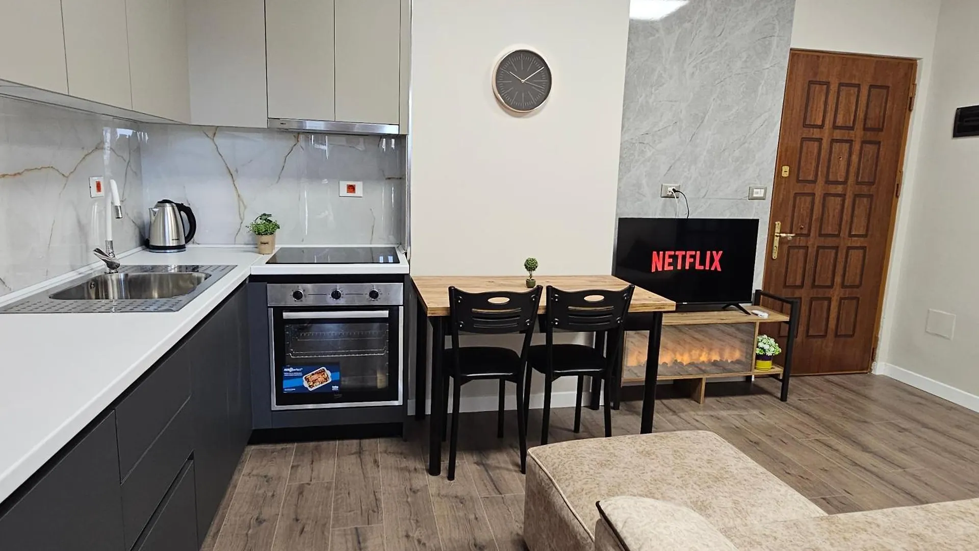 Sky Apartaments City Center Tirana