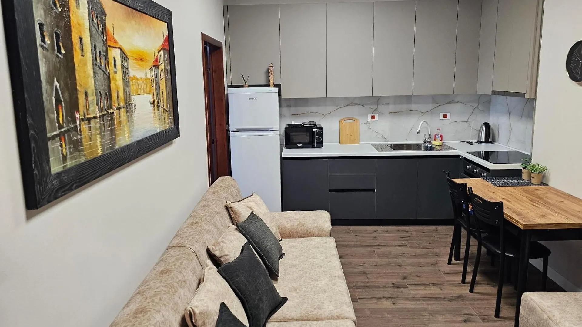 Appartamento Sky Apartaments City Center Tirana Albania